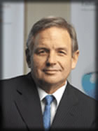 chad_holliday_chairman_and_ceo_of_dupont_picture