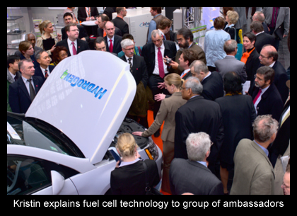 f11_art5_kristin_explains_fuel_cell_technology
