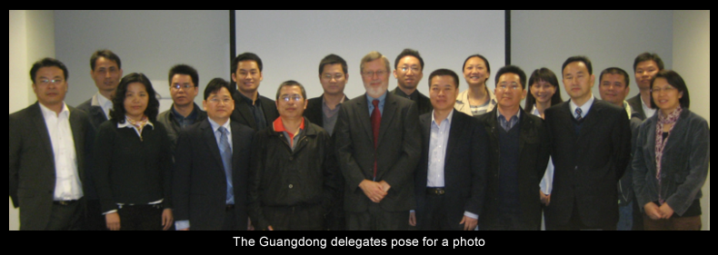 f11_art8_the_guangdong_delegates_pose_for_a_photo