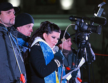 f14_art7_ruslana_euromaidan_resolution