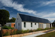 sp10_art5_photo_of_second_place_house-university_of_illinois_at_urbana-champaign.jpg