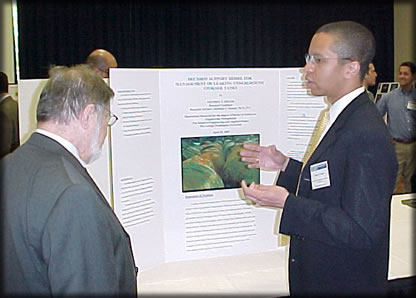 steve_fields_briefs_professor_lile_murphree_on_his_research_picture