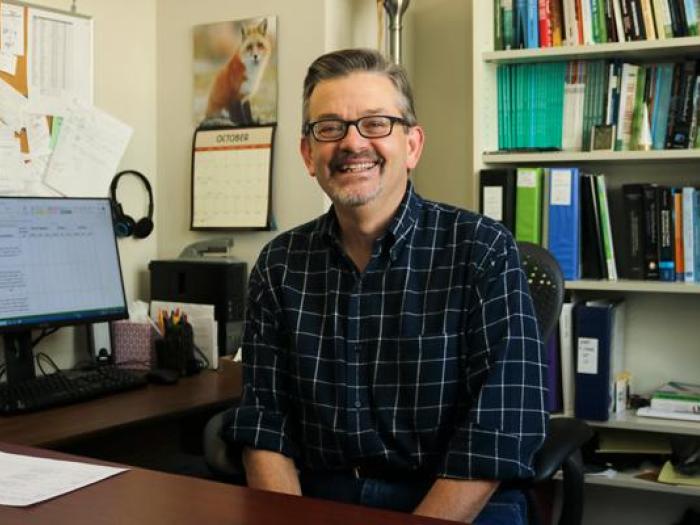 Prof. Linquiti