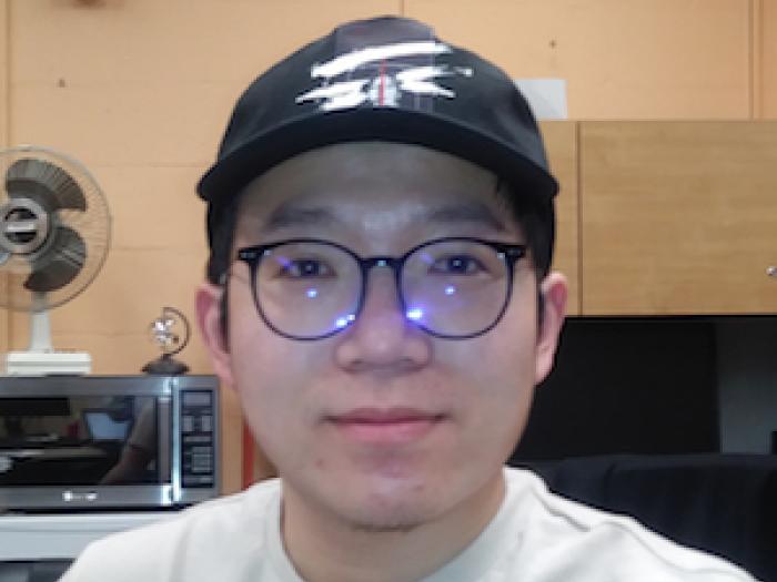 Junjie Yu